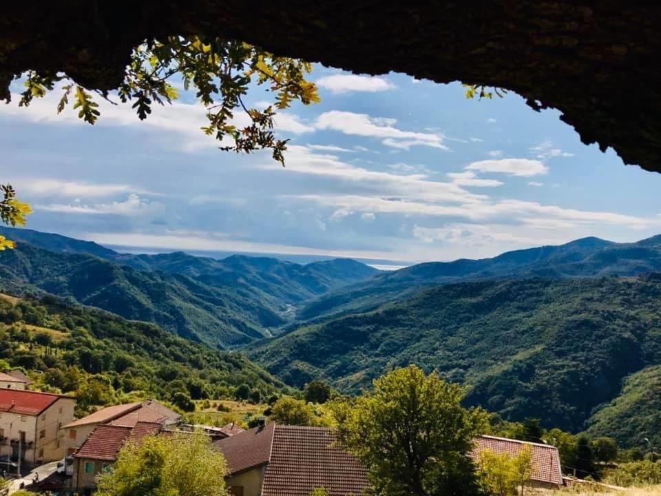 Ambrosia Hostel Alessandria del Carretto Kültér fotó